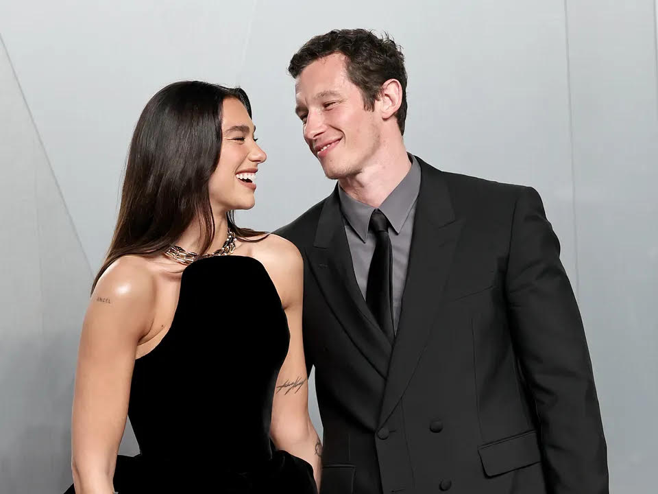 Dua Lipa y Callum Turner se habrían casado en una ceremonia secreta en Londres unnamed (1)