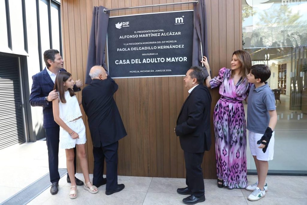 Alfonso Martínez y Paola Delgadillo inauguran la Casa del Adulto Mayor 3d125e75 875a 47af 936c 52fe33028df5