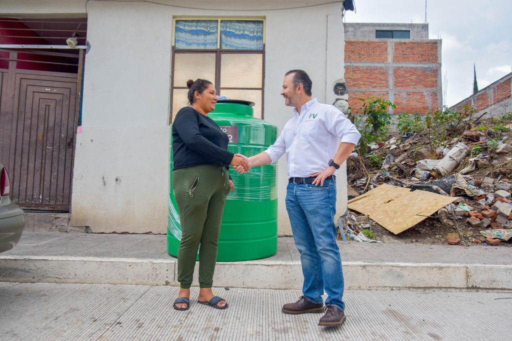 Ante el desabasto de agua, Fausto Vallejo Mora acerca soluciones a familias morelianas whatsapp image 2026 06 03 at 3.45.06 pm (1)