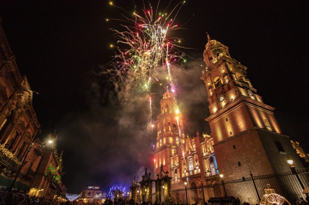 Fiebre mundialista arranca en Morelia con edición especial del encendido de Catedral edfddf9a 4902 4aba 9d02 cd359c18882a