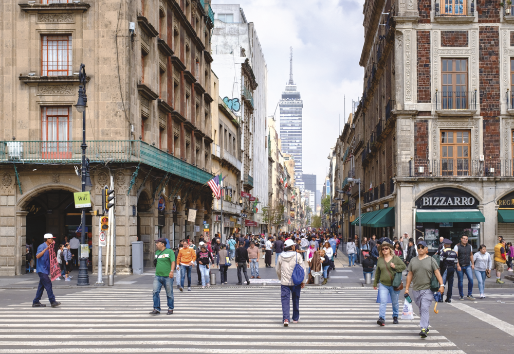 México mantiene rezago en infraestructura peatonal; 79% de las manzanas carece de cruces señalizados unnamed